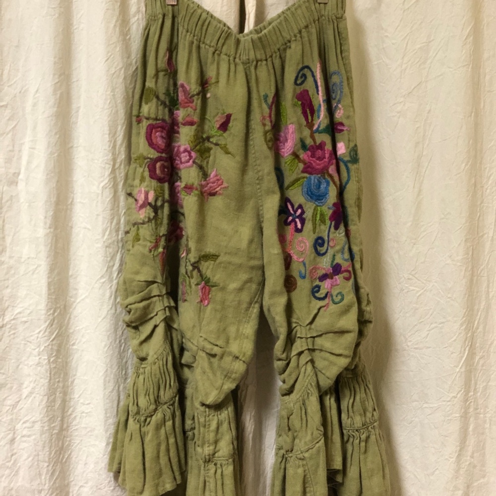 Vintage Magnolia Pearl Hand Embroidered Pants